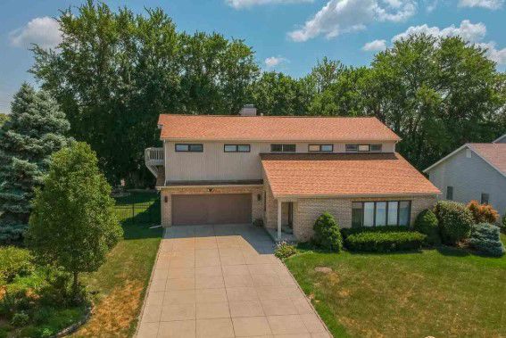 510 Wellesley Drive, Normal $200,000